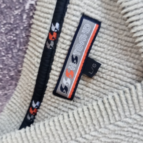 Vintage Y2K Essential V-Neck Sweater UNISEX - Picture 3 of 6